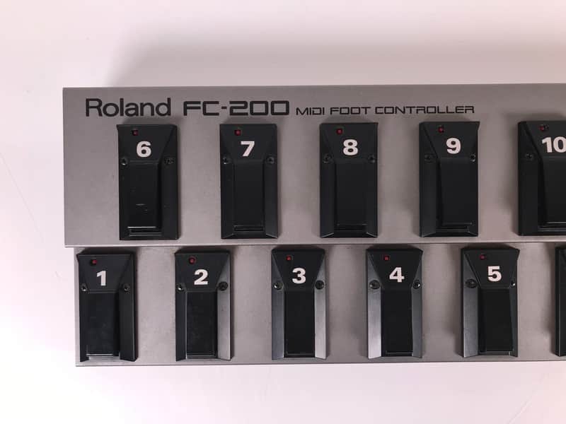 Roland FC-200 MIDI Foot Controller Battery Powered Multifunction