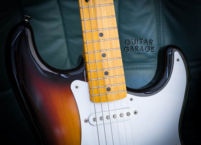 2013 Fender Japan Stratocaster 58 Vintage Reissue Sunburst maple