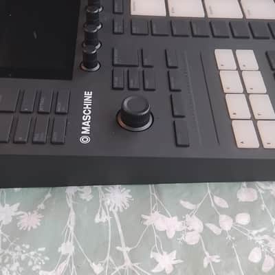 Native Instruments Maschine MKIII, boxed with software. image 6