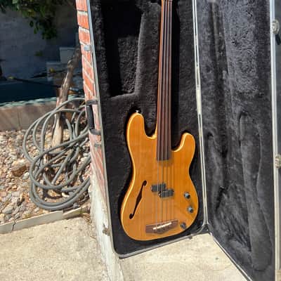 Immagine Fender PBAC-100FL Electric-Acoustic Fretless Precision Bass MIJ 1992 - 1994 - Vintage Natural - 3