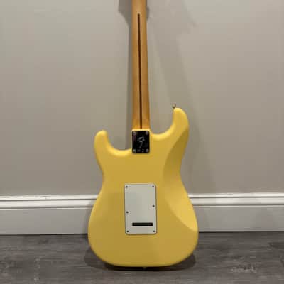 2019 Fender Player Stratocaster - Buttercream image 3