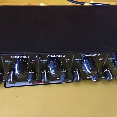 ART MX822 8-Channel Line Mixer with Effects Loop 2013 - Present - Black image 3