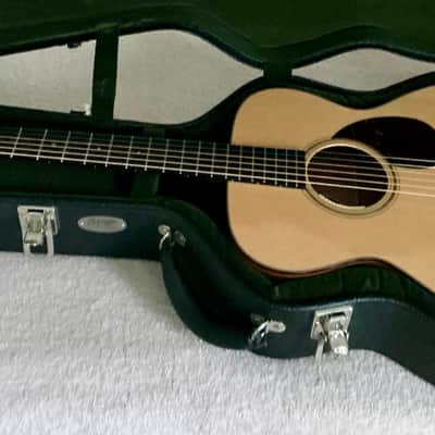Collings OM1 SR G 2014 - Natural image 10