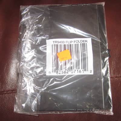 Trophy Music Flip Folder TR9400 Black image 3