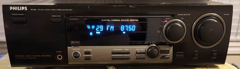 Philips Philips FR965 is a vintage 5.1-channel digital audio/video surround receiver 90s - Black image 1