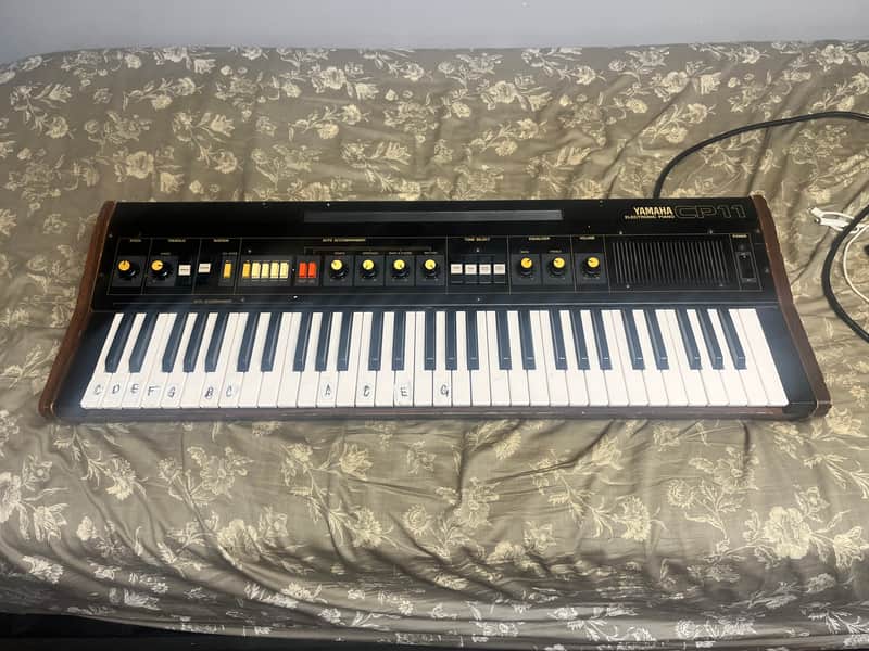 Yamaha CP11 electric piano image 1