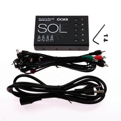 CIOKS Sol Pedal Power (WATCHLIST OFFER) Selectable Voltage,5 Isolated Outlets,9 Cables image 2