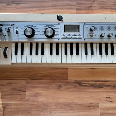 Korg microKORG XL+ 37-Key Synthesizer/Vocoder 2012 - 2019 - Black