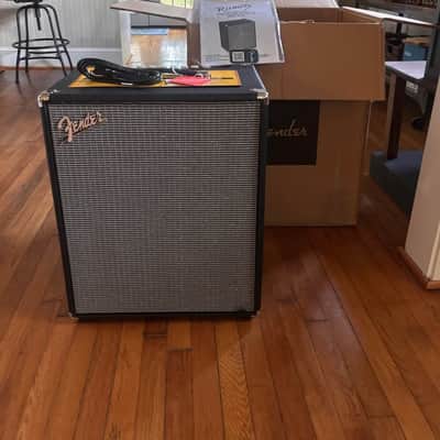 Fender Rumble 200 V3 200-Watt 1x15" Bass Combo 2015 - Present - Black image 3