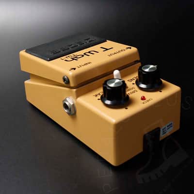 Boss TW-1 T Wah (Black Label) 1983 w/ original box image 8