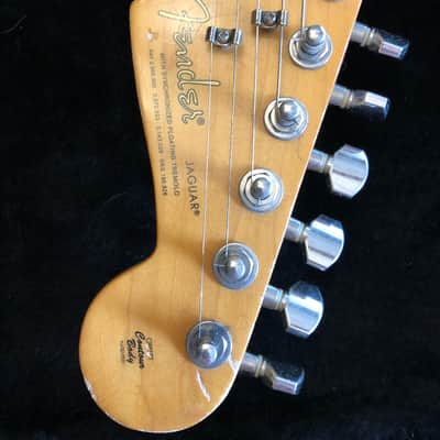 Fender Jaguar Kurt Cobain Road Worn 2011 Sunburst image 8