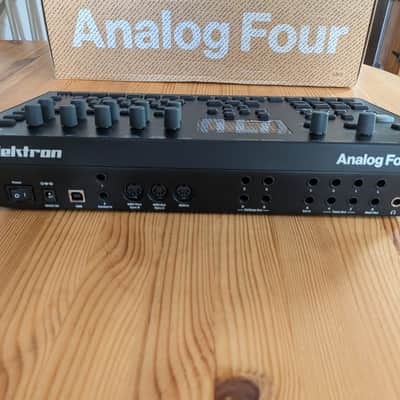 Elektron Analog Four MKII 4-Voice Tabletop Analog Synthesizer 2020 - Present - Black image 3