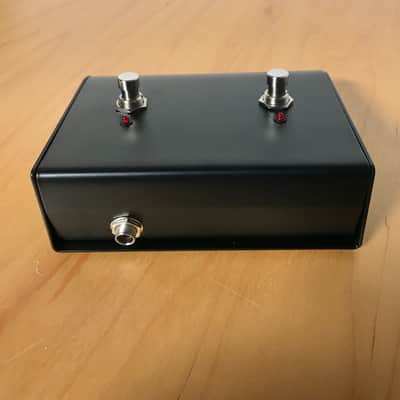 GAPco 2 Button Foot Switch with LEDs and 1/4" Jack Socket (SKU2002) image 2