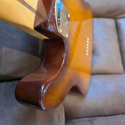 Fender 75th Anniversary Commemorative Telecaster 2021 2-Color Bourbon Burst image 10