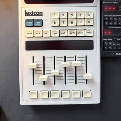 Lexicon 480L Digital Effects System with LARC Remote 1980s Black / White Remote image 2