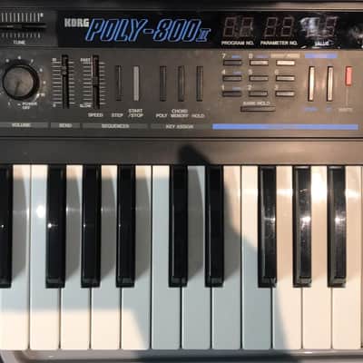 Korg Poly 800 mkII