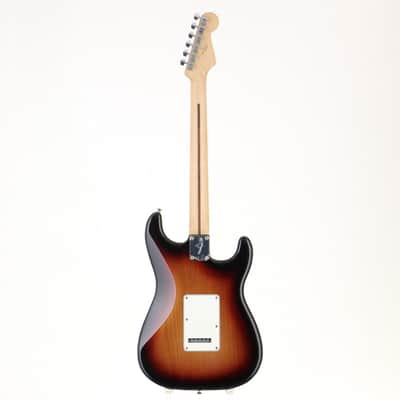 Fender Player Stratocaster Left-Handed Maple Fingerboard 3-Color Sunburst [MX22117710] (04/08) image 2