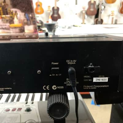 Roland ep-70 Black/White image 6