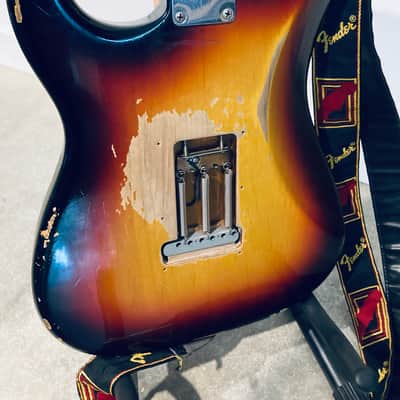 Custom shop 1960s Fender Stratocaster 2005 - Sunburst Relic image 5