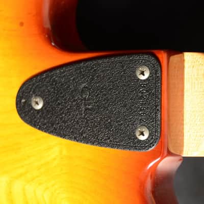 G&L 91 L5000 Fretless 5-String Bass Guitar With Origin image 4