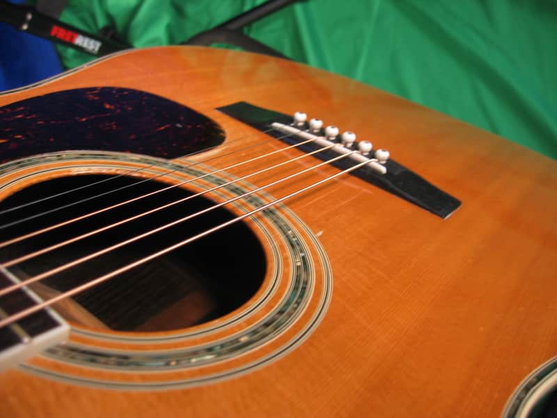 Vintage 1977 Suzuki Three S W-300 Acoustic Guitar Natural with