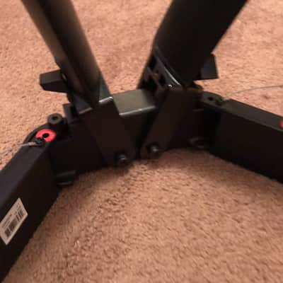 Ultimate Support VS88B V Stand Pro Keyboard Stand image 1