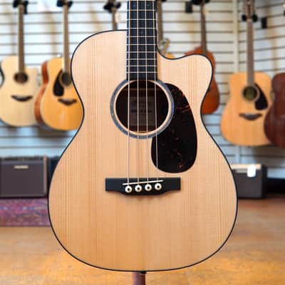 Martin 000C Jr E Bass Spruce/Sapele Acoustic-Electric Bass Guitar Natural w/Padded Gig Bag image 1