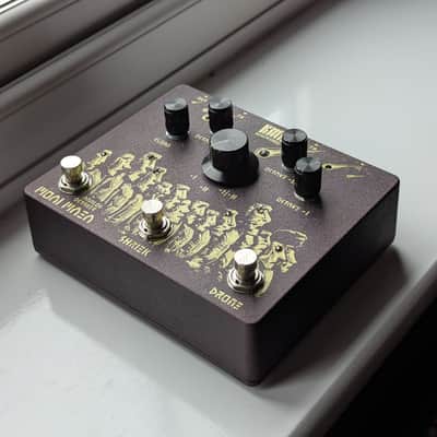 KMA Audio Machines Moai Maea Analog Octaver 2016 - 2021 - Purple image 3