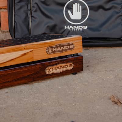Pedalboard Hands Lite Plus 12x20 with Softbag Luxury Imbuia image 2