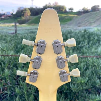 Gibson Flying V '67 1991 Early Reissue Alpine White image 16