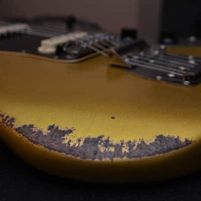 American Fender Jaguar Custom Relic Gold Sparkle image 4