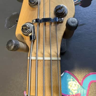 Sadowsky Satin NYC Delux Flame top image 3