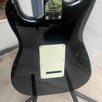 Fender American Professional II Stratocaster with Maple Fretboard 2020 - Present - Black image 17