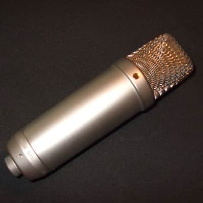 RODE NT1-A Large Diaphragm Cardioid Condenser Microphone 2002 - Present - Silver image 2