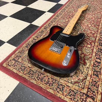 Squier Affinity Telecaster with Maple Fretboard, String Through Body 2021 - Present - 3-Tone Sunburst