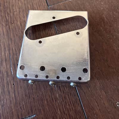 Fender Telecaster Bridge Plate with vintage style saddles 2020 - Chrome image 2