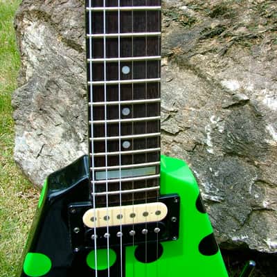 Hamer Vector 1986 Polka Dots image 8
