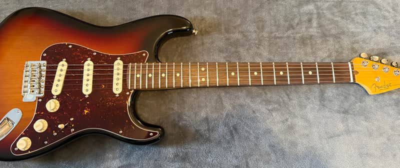Fender American Professional Classic Stratocaster 2025 - Sunburst