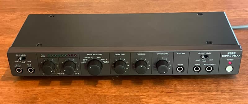 KORG SD-400 DELAY BBD  - 1978 MINT - Original Box and Manual image 1