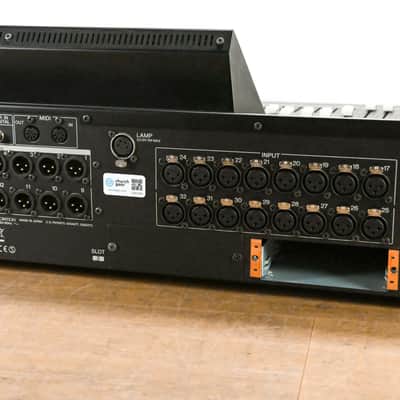 Yamaha LS9-32 32-Input Digital Mixing Console CG0110D image 10