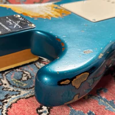 Fender Custom Shop '67 Heavy Relic Stratocaster 2021 Ocean Turquoise over sunburst image 17