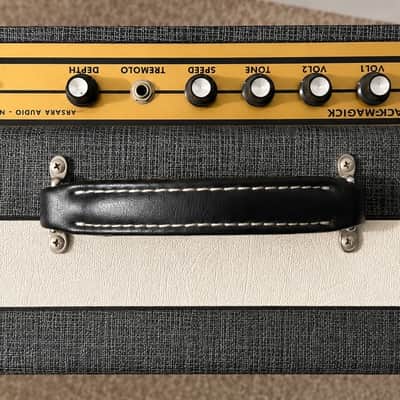 Supro 1695T Black Magick 25-Watt 1x12" Guitar Combo 2016 - Present - Black Rhino image 2
