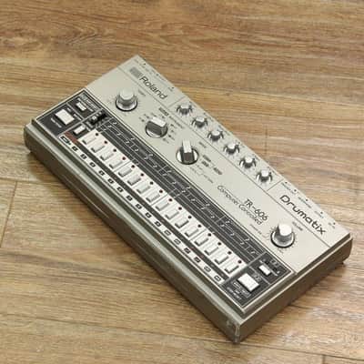 Roland Tr 606 [80300] [12/26]