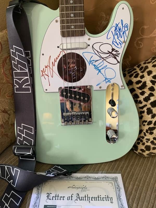 Fender Squier Telecaster 2019 - Green Signed by original KISS image 1