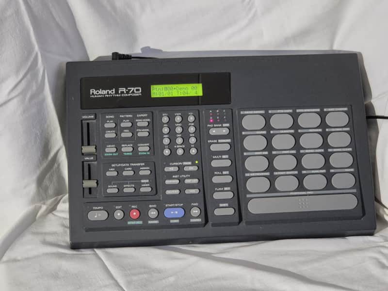 Roland R-70 Human Rhythm Composer Drum Machine – Near Mint – Fully Working – 1990s image 1