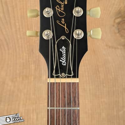 Gibson Les Paul Studio T 2016 – Red – Gibson Teardrop Gig Bag – Used Very Good image 3