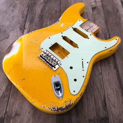 FRANCHIN Mercury guitar body Relic Aged Monaco Yellow 100% Nitro Lacquer Cracks HSS Basswood Stratocaster-Strat-S-Style Made in Italy - Stock piece #23230826 image 7