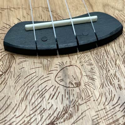 LAILA UFG2311C DOG concert ukulele with dog engraving + cover image 4