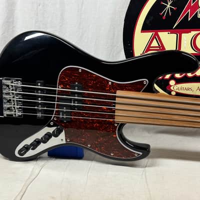 Sadowsky MetroExpress Hybrid P/J Fretless 5-string Bass - Black image 2