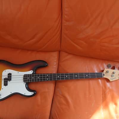 SQUIER Made in Japan Silver Series SPB-33 Precision Bass Black